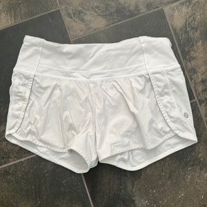 Lululemon Speed Up Mid-Rise Lined Short 4”